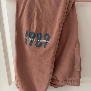 Taylor Swift 1989 pink Sweatpants